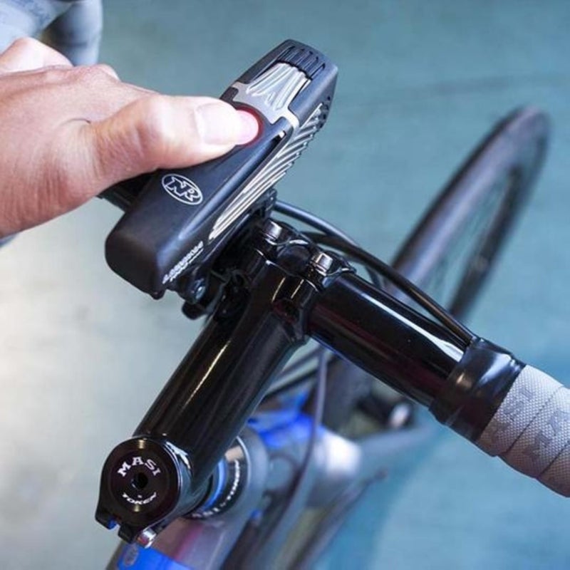 NiteRider نظام إضاءة دراجة نيترايدر لوميينا 1000 بوست USB قابلة لإعادة الشحن، مصباح دراجة قوي بلمبات لومن، مصباح أمامي LED سهل التركيب للرجال والنساء، مناسب للدراجات الجبلية والطرق والمغامرات وركوب الدراجات اليومية، مصباح يدوي للسلامة - Image 5